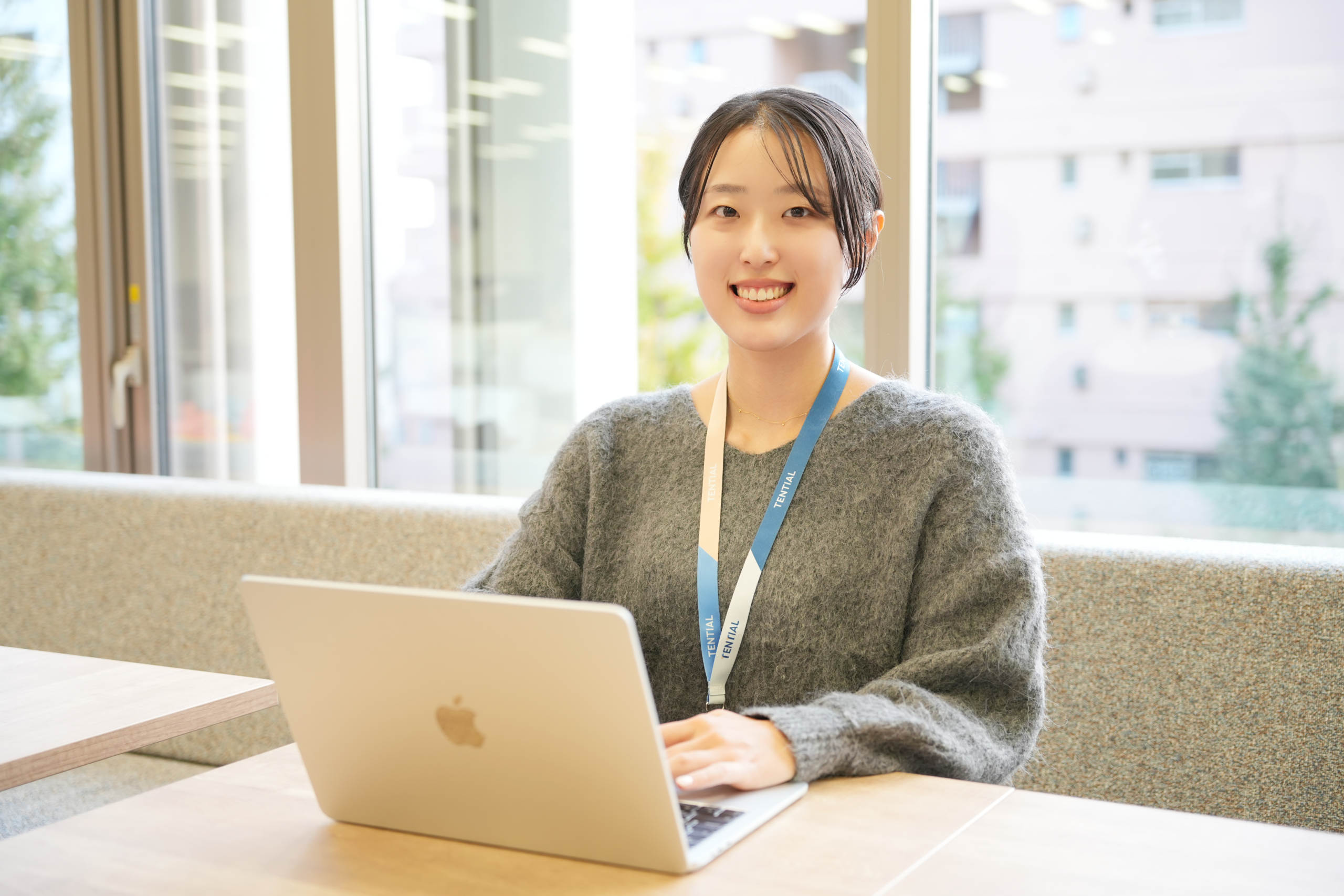 「挑戦の先にある可能性」1年目で“会社の顔”を任された新卒の原動力